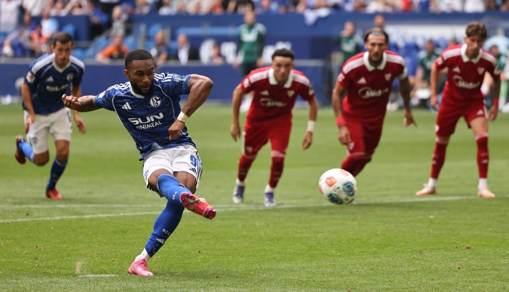 Schalke 04 : Une marée bleue pour repartir de l’avant malgré la défaite contre le FC Sevilla