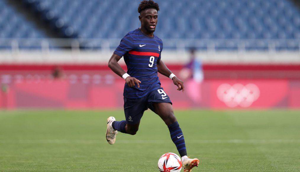 OFFICIEL : le FC Augsburg prête Nathanaël Mbuku à Montpellier !