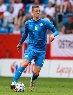 OFFICIEL : Greuther Fürth mise sur la solidité nordique avec l’arrivée de Brynjar Ingi Bjarnason !