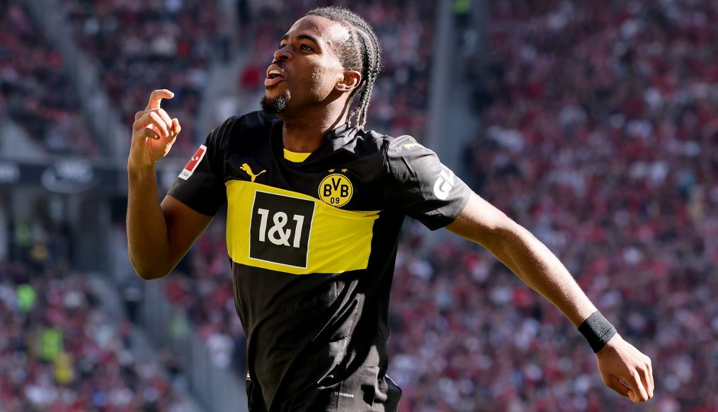 Un autre retour à Dortmund ? Chelsea baisse le prix pour Chukwuemeka !