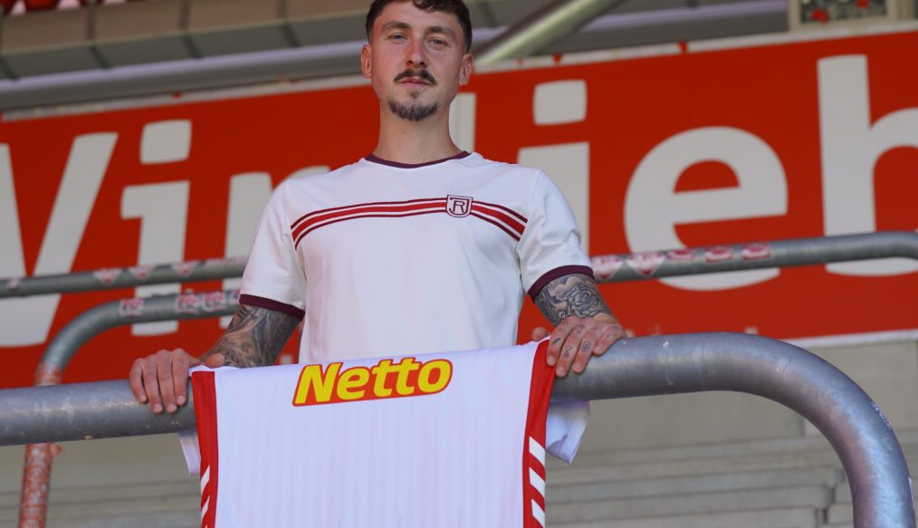 OFFICIEL : Retour aux sources pour Adrian Fein à Regensburg !