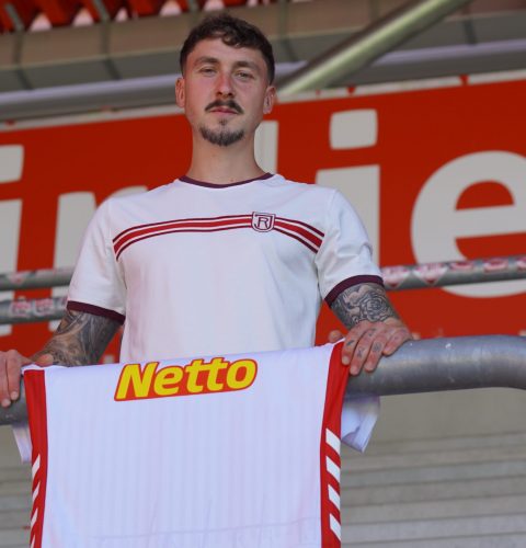 OFFICIEL : Retour aux sources pour Adrian Fein à Regensburg !