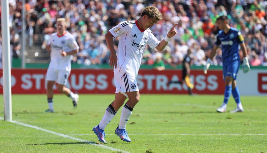 Doan en chef d’orchestre : l’Eintracht s’impose largement à Engers en coupe d’Allemange !
