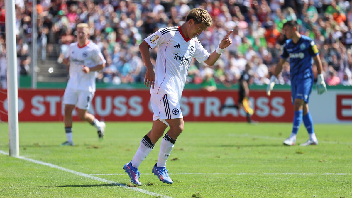 Doan en chef d’orchestre : l’Eintracht s’impose largement à Engers en coupe d’Allemange !