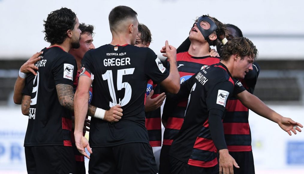 [VIDEO] Kloss en sauveur : le Viktoria Köln a fait tomber le SSV Jahn Regensburg à Höhenberg !