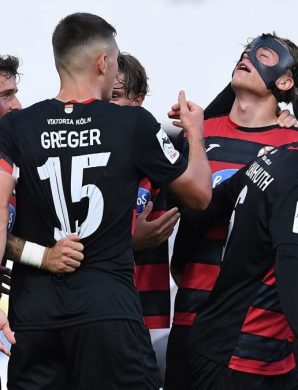 [VIDEO] Kloss en sauveur : le Viktoria Köln a fait tomber le SSV Jahn Regensburg à Höhenberg !