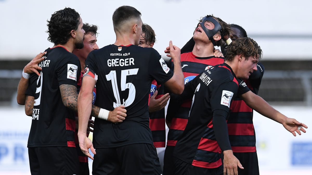 [VIDEO] Kloss en sauveur : le Viktoria Köln a fait tomber le SSV Jahn Regensburg à Höhenberg !