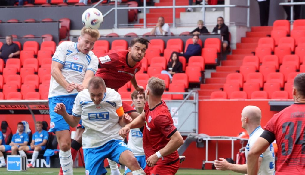 [VIDEO] Ingolstadt ouvre le score sur un missile, mais le Hansa Rostock arrache un nul inespéré !