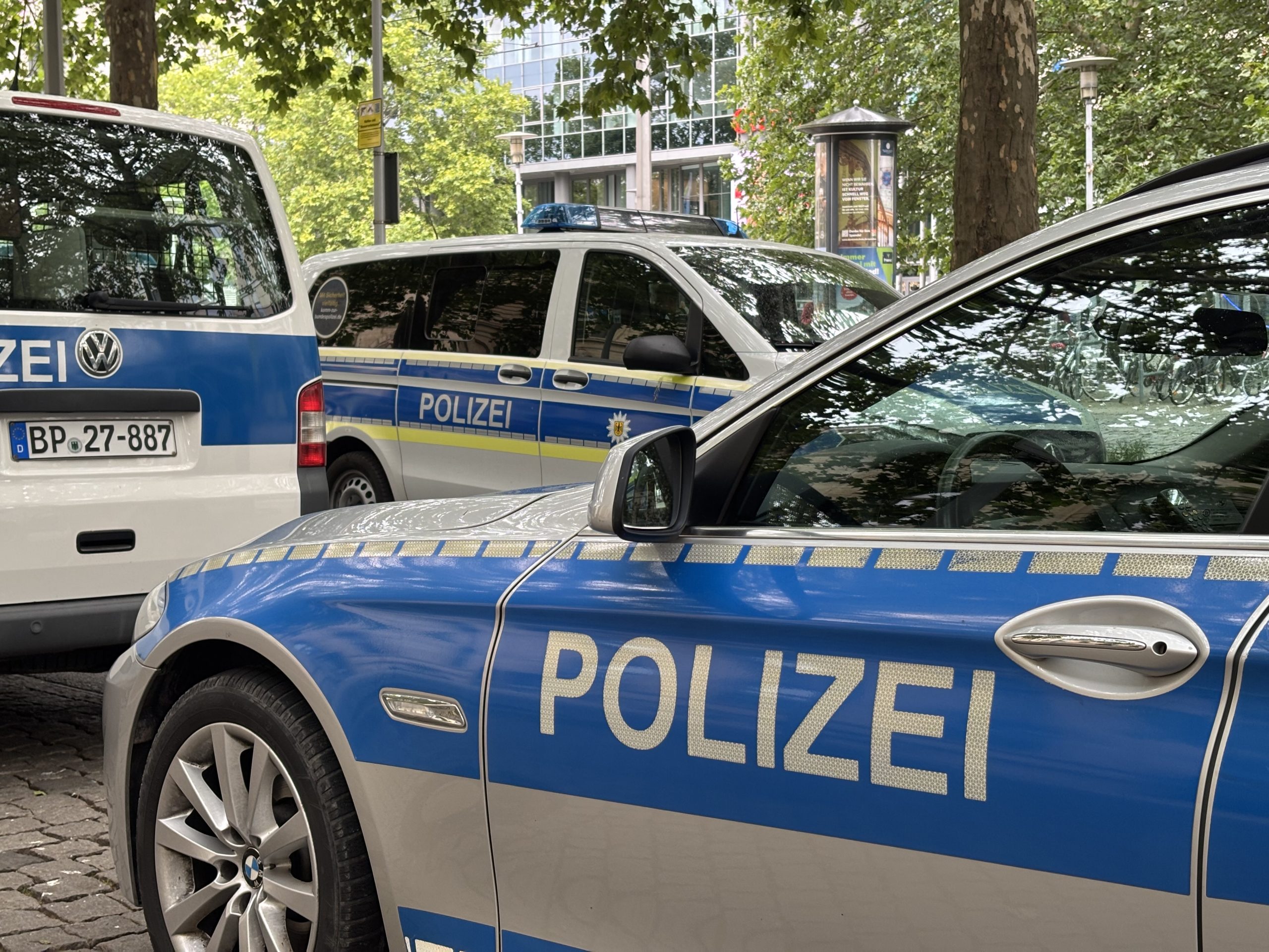 Violente bagarre entre supporters du Rot-Weiss Essen et Hannover 96 : la gare d’Oelde paralysée
