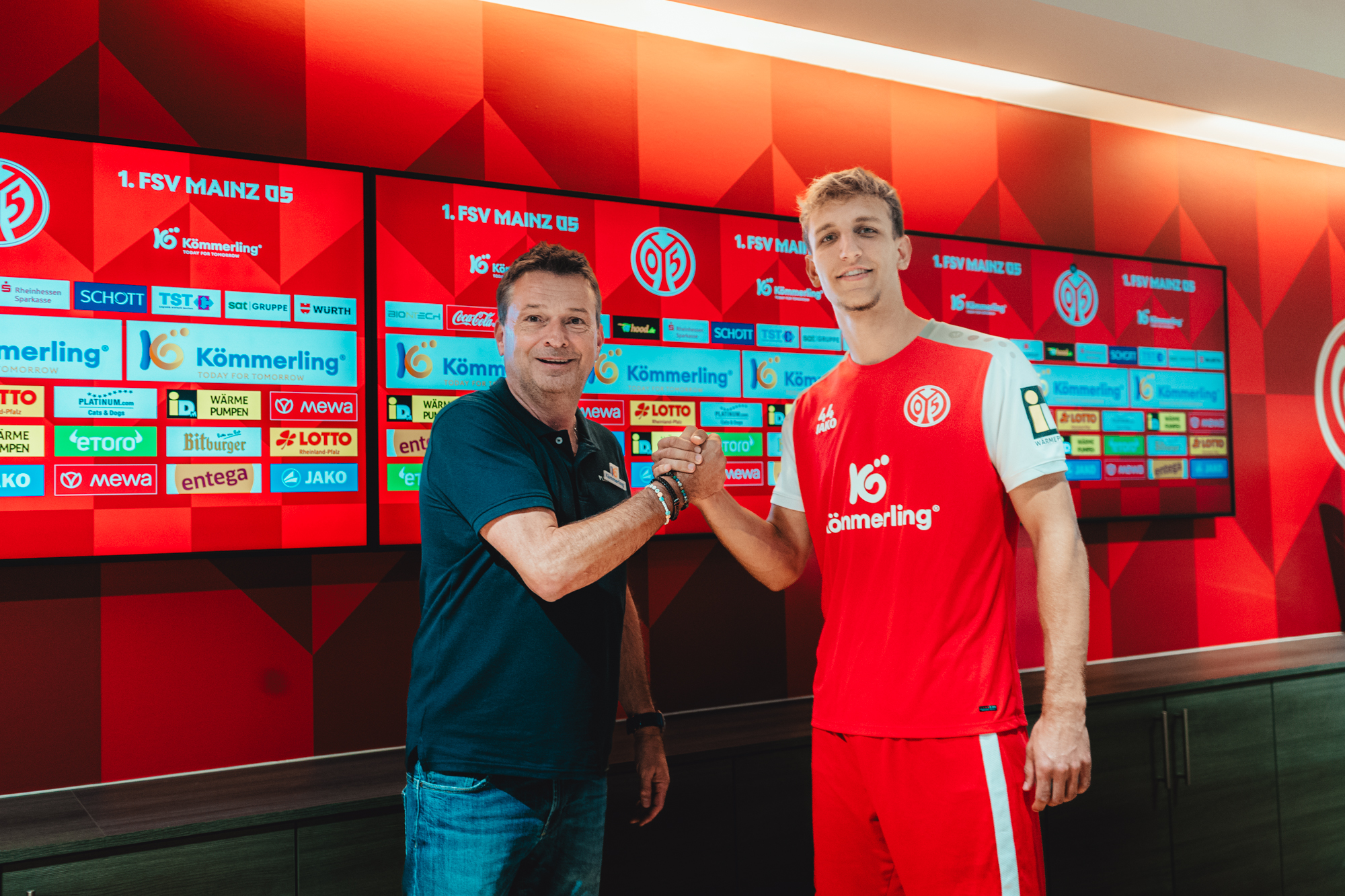 Mainz 05 sécurise son joyau : Nelson Weiper prolonge jusqu’en 2029 !