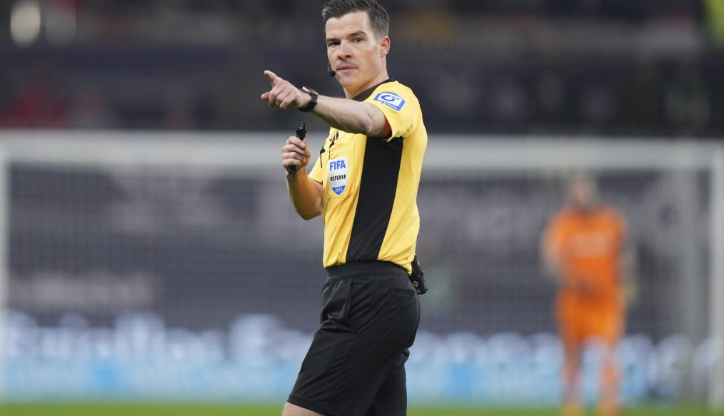Harm Osmers choisi pour arbitrer la finale VfB – Bayern München
