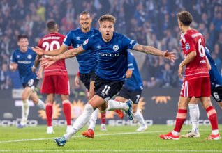 Carton plein pour Bielefeld : Düsseldorf explose à dix contre onze !