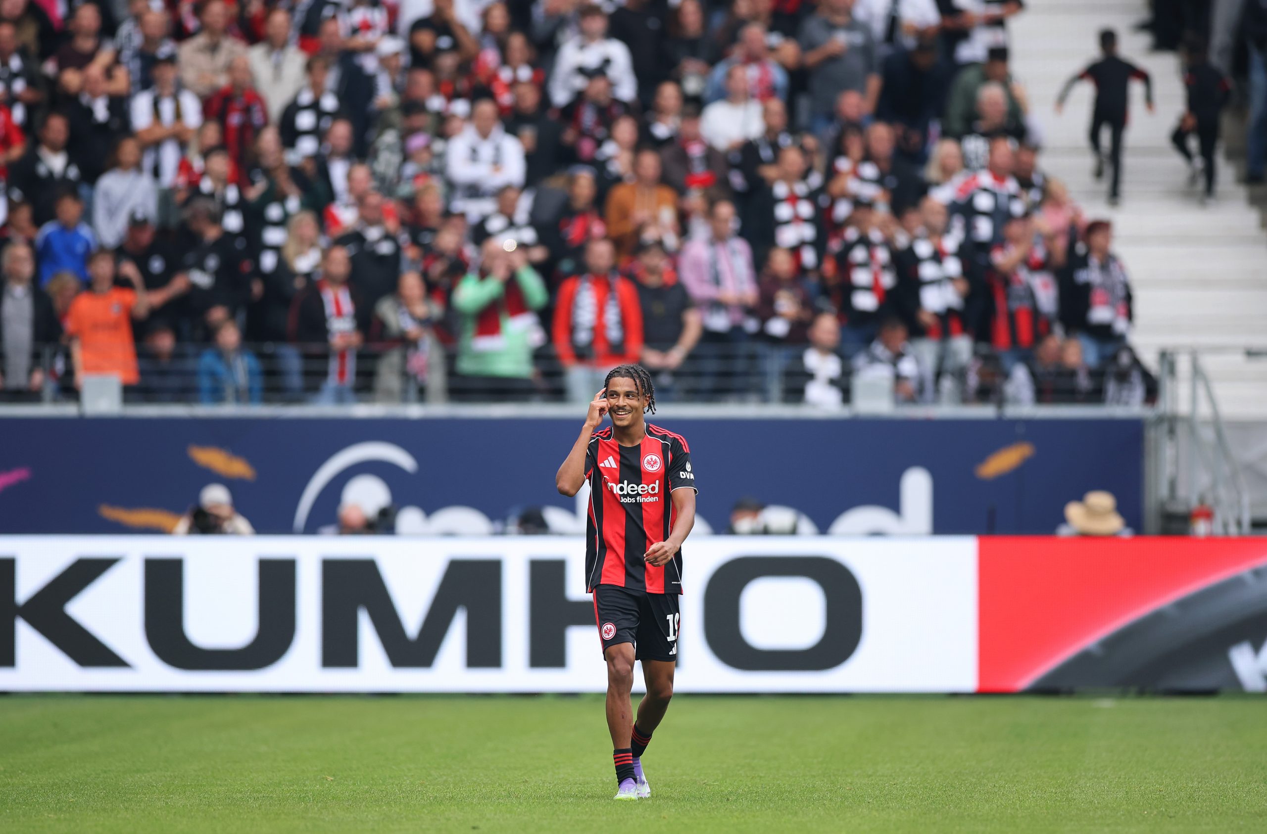 “20 buts cette saison” : L’ambition de Jean-Matteo Bahoya avec l’Eintracht Frankfurt !