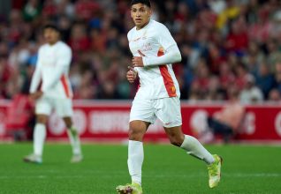 Leverkusen passe à l’action : une offre de 25 M€ pour Ezequiel Fernández !