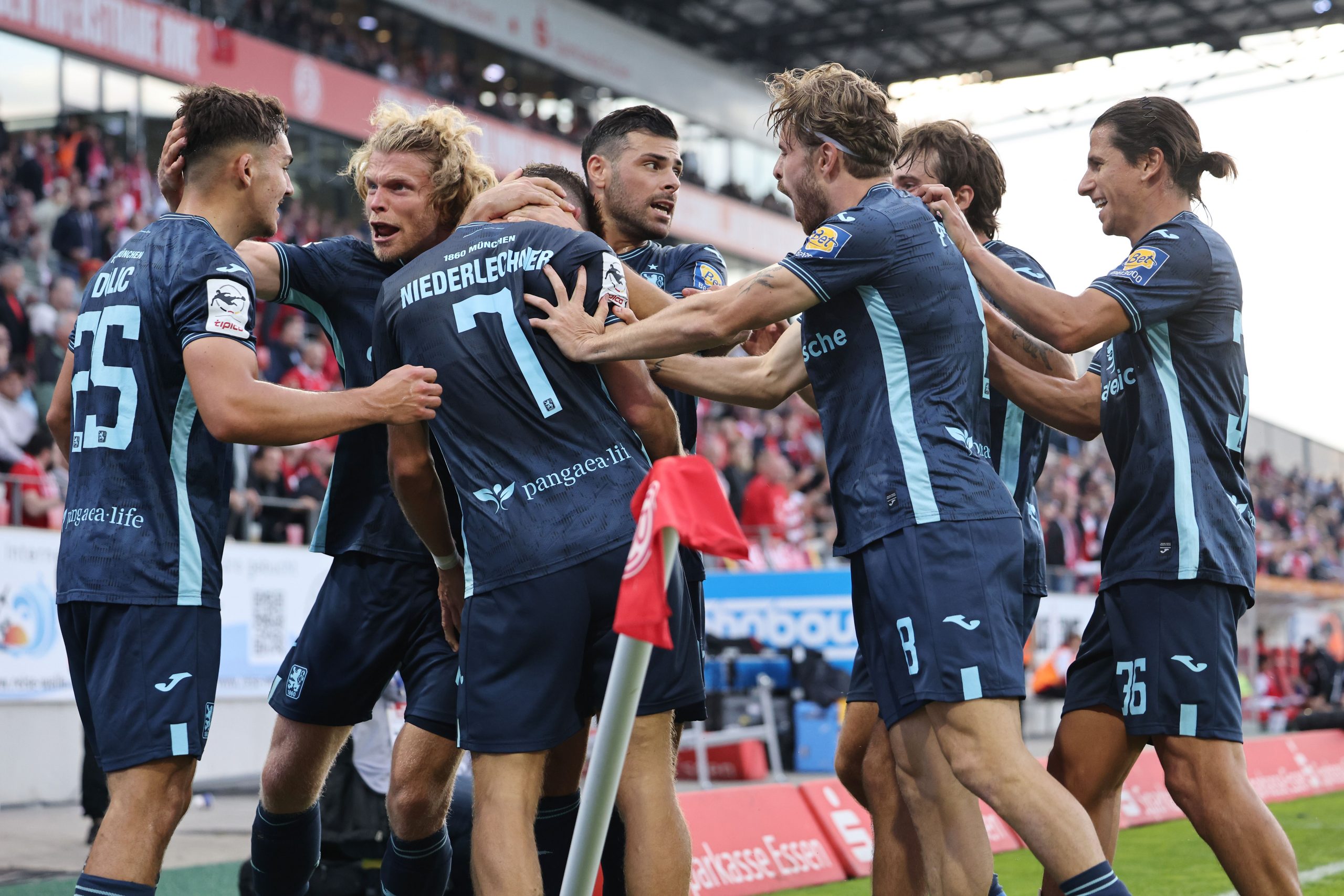 Le TSV 1860 veut hausser le ton face à Osnabrück : Glöckner prépare des changements !