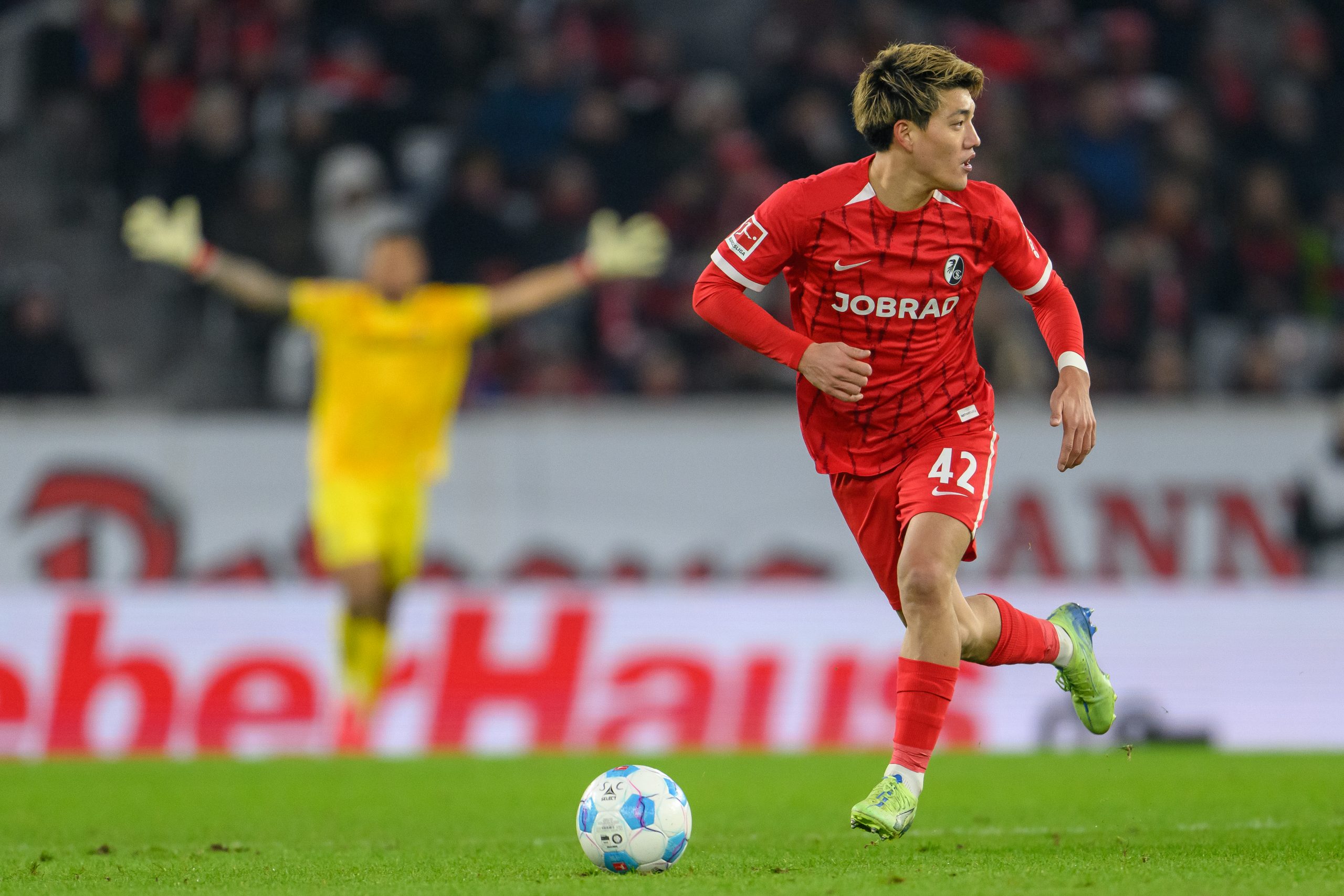 OFFICIEL : Ritsu Doan s’engage avec l’Eintracht Frankfurt !