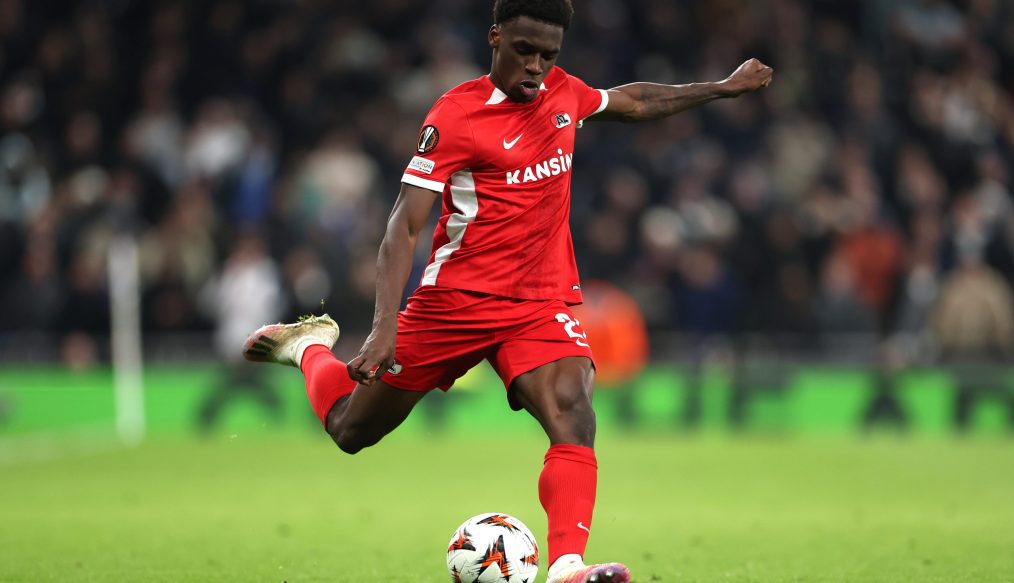 Le Bayer Leverkusen fonce sur Ernest Poku, pépite offensive de l’AZ Alkmaar !