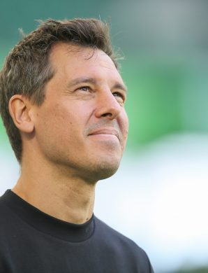 L’Eintracht Frankfurt prolonge son directeur sportif !