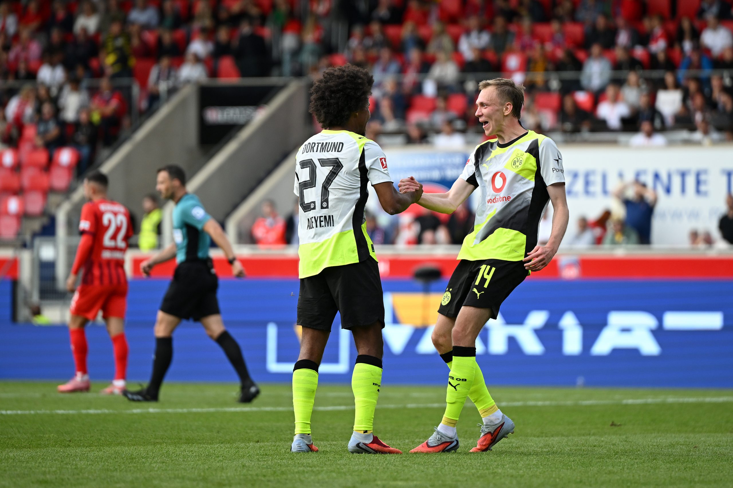 Réduits à dix dès la première mi-temps, Heidenheim n’a rien pu faire face à Dortmund