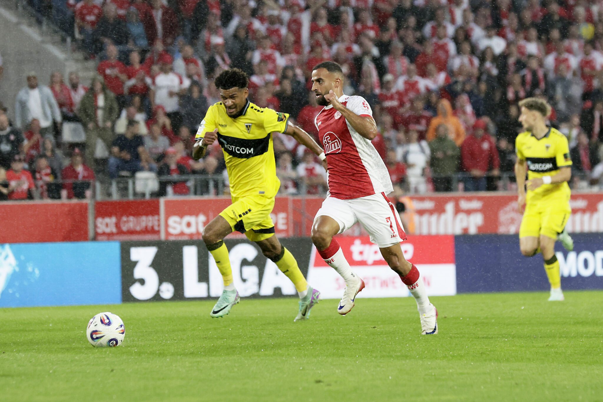 [VIDEO] Triplé inédit sur penalty : Gindorf a offert la première victoire d’Aachen à Essen