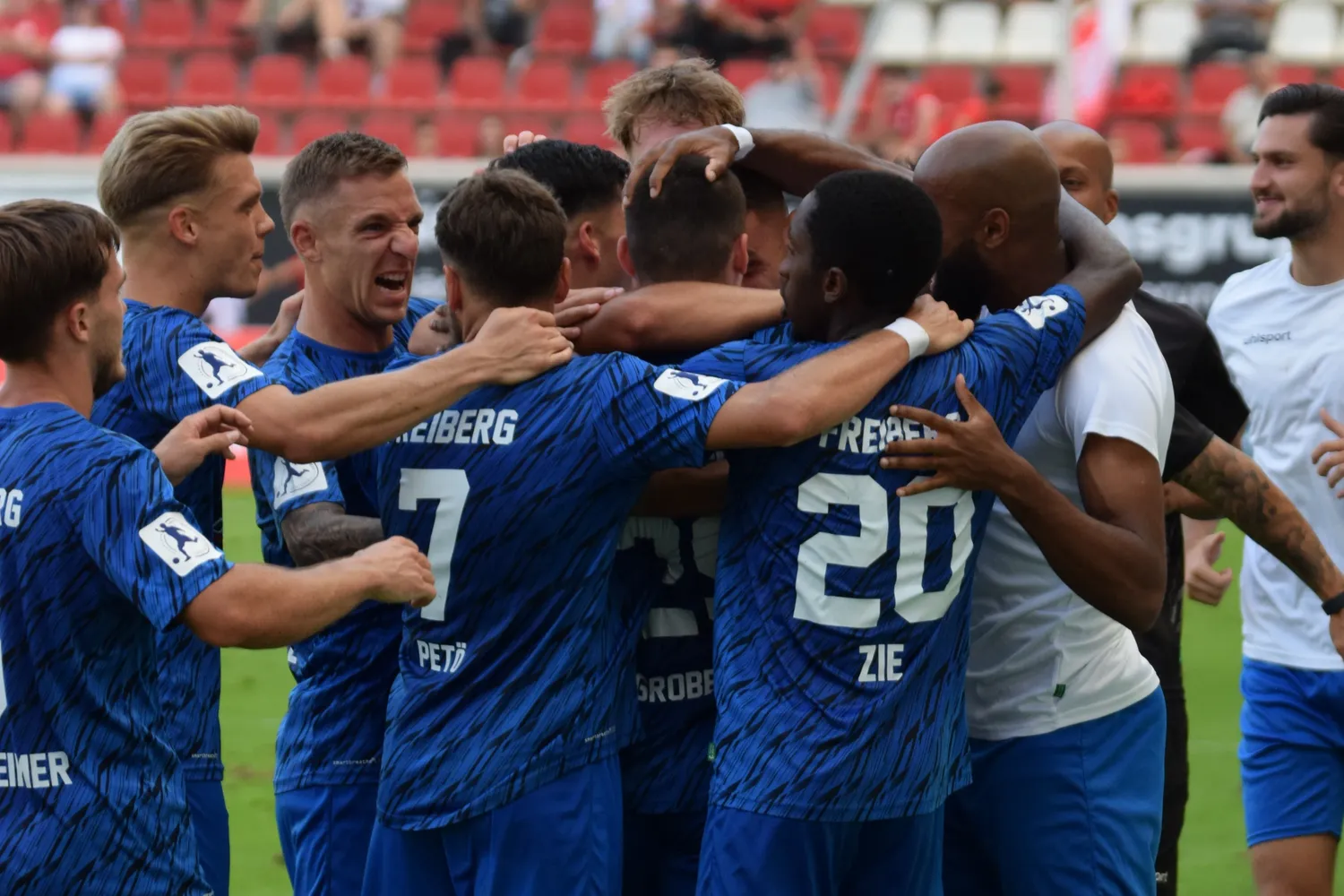 Huit victoires en huit matchs : Freiberg dépose déjà sa candidature pour la 3.Liga !