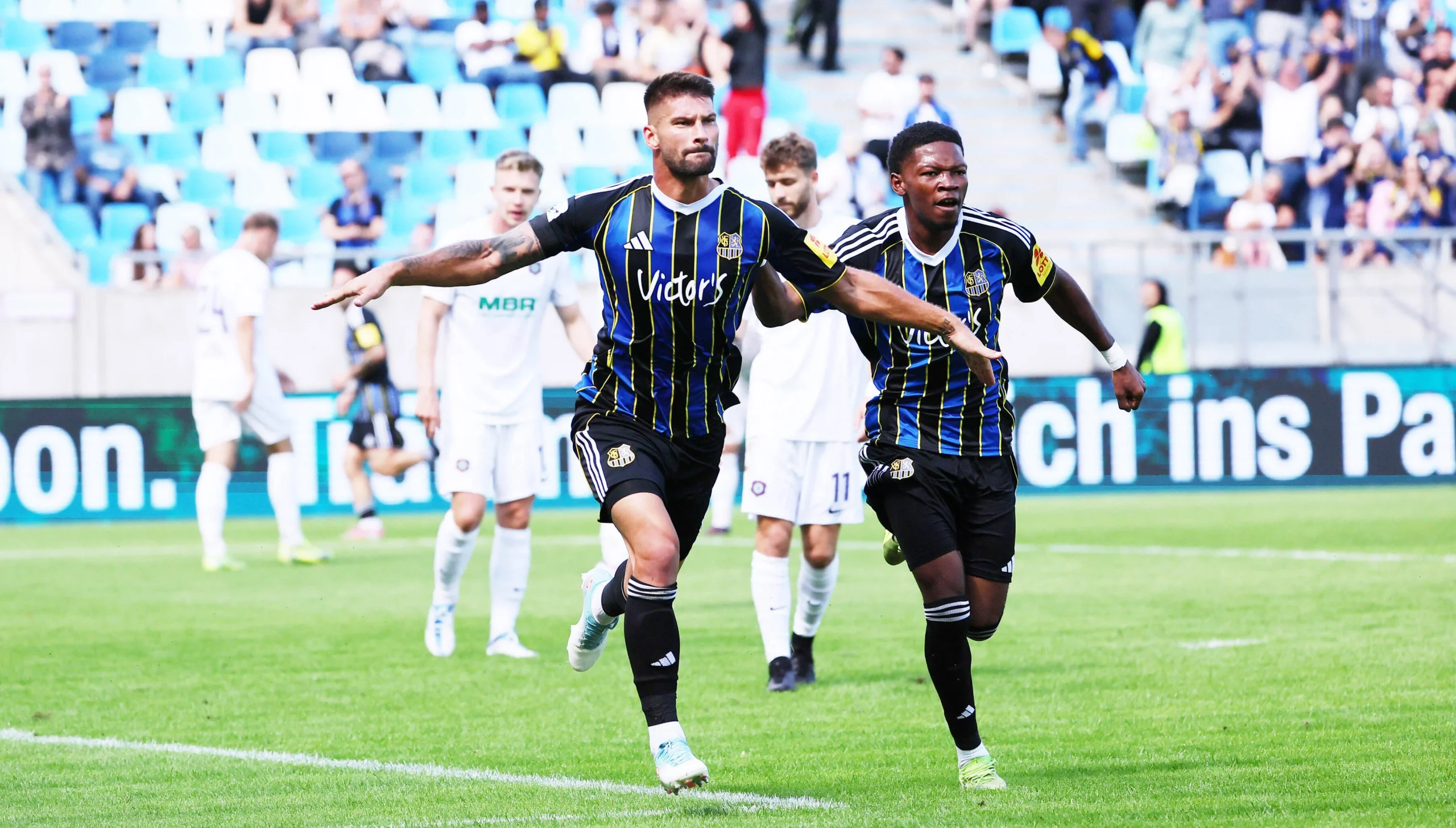 [VIDEO] Pick a brillé : le 1.FC Saarbrücken écrase le FC Erzgebirge Aue !