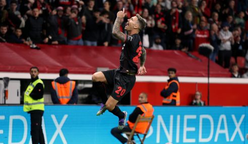 Leverkusen veut sécuriser son joyau : une prolongation en vue pour Alejandro Grimaldo ?