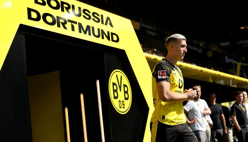 Dortmund passe à l’action pour Schlotterbeck : première offre de contrat posée sur la table