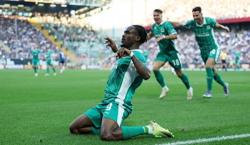 Fürth s’impose à Bielefeld grâce à un grand Felix Klaus !