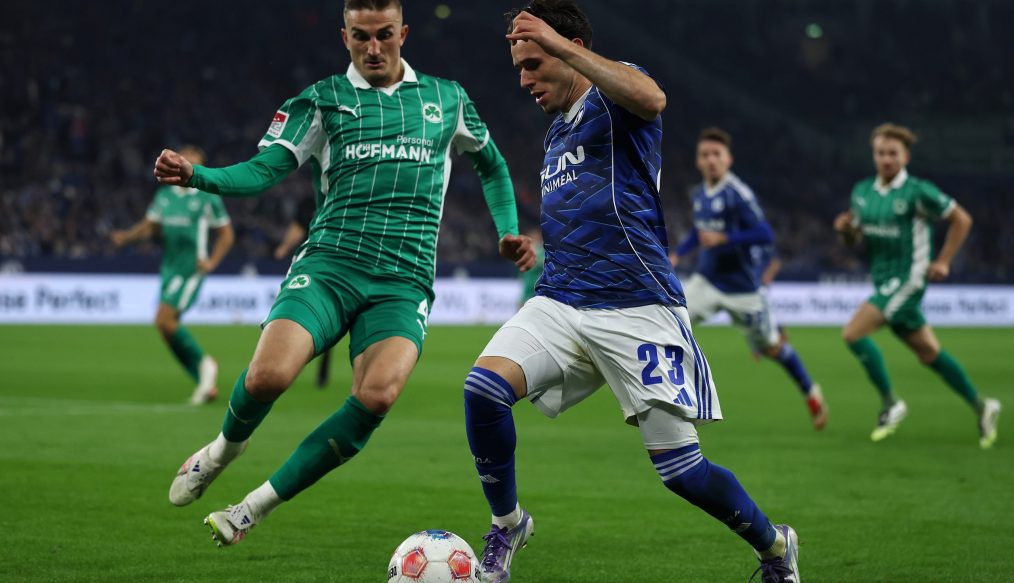 Schalke s’impose face à Fürth grâce à un bijou de Finn Porath !