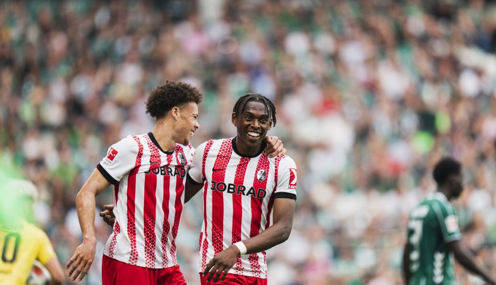 Adamu et Grifo brillent, Atubolu entre dans l’histoire : le SC Freiburg s’impose à Bremen !