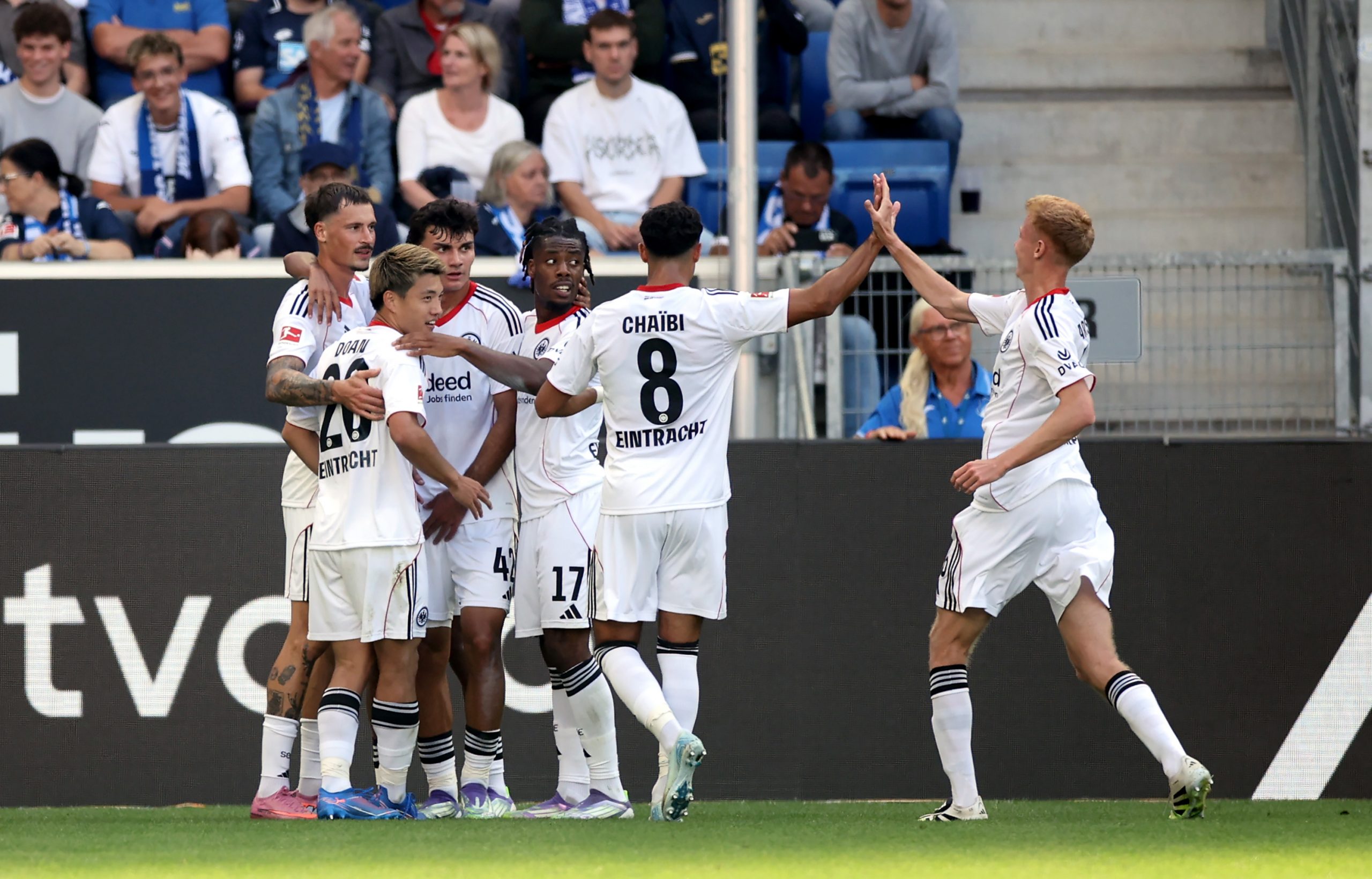 Doan en feu : l’Eintracht s’impose à Hoffenheim et signe un départ parfait !