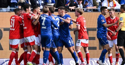 Dans un derby bouillant, le 1.FC Kaiserslautern s’impose au bout du suspense à Karlsruhe !