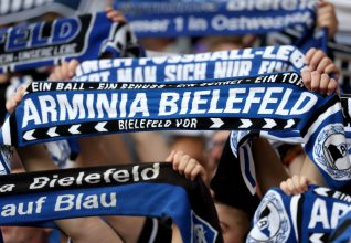 Un week-end charnière pour Bielefeld, entre départ surprise et victoire salutaire
