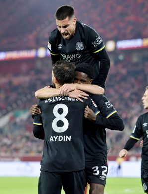 Braunschweig réussit un coup parfait à Düsseldorf et met fin à sa spirale négative !