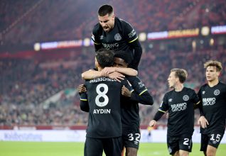 Braunschweig réussit un coup parfait à Düsseldorf et met fin à sa spirale négative !