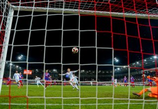 Quand le Hallescher FC célébrait ses buts sur un tube… venu d’une pub pour sextoys !