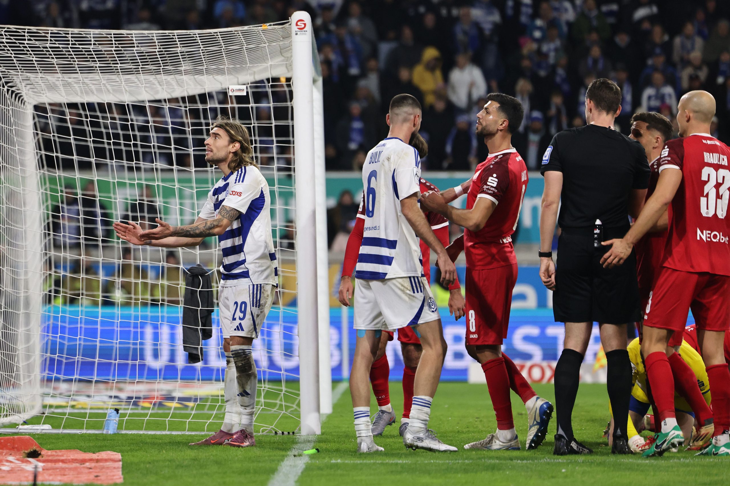C’était LE derby le plus fou du week-end : entre haine, chants et déclarations chocs
