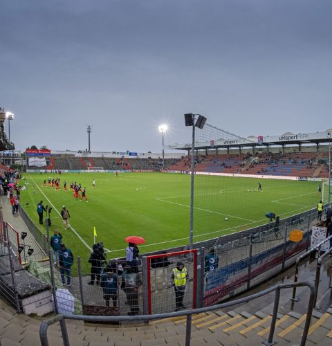 Le FC Bayern s’apprête-t-il vraiment à racheter le stade du SpVgg Unterhaching ?