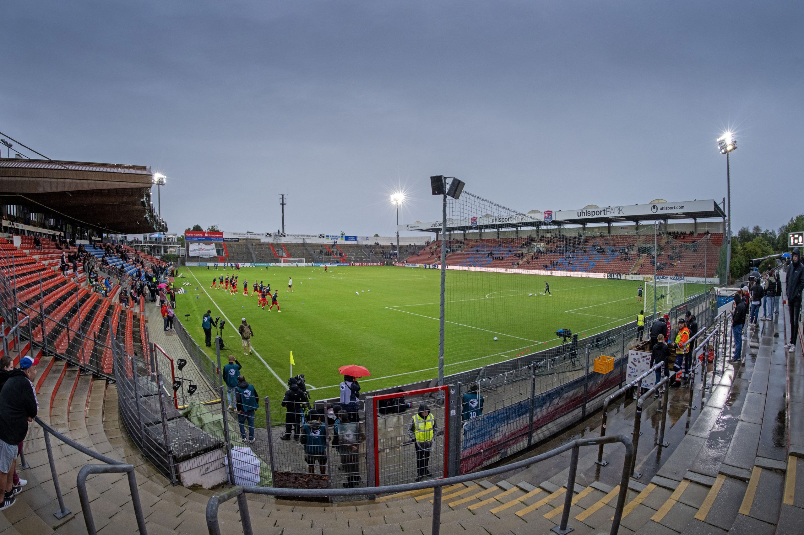 Le FC Bayern s’apprête-t-il vraiment à racheter le stade du SpVgg Unterhaching ? Le FC Bayern s’apprête-t-il vraiment à racheter le stade du SpVgg Unterhaching ?