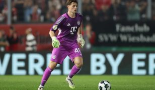 Urbig de retour à Köln : entre émotion et défi pour le jeune gardien du Bayern