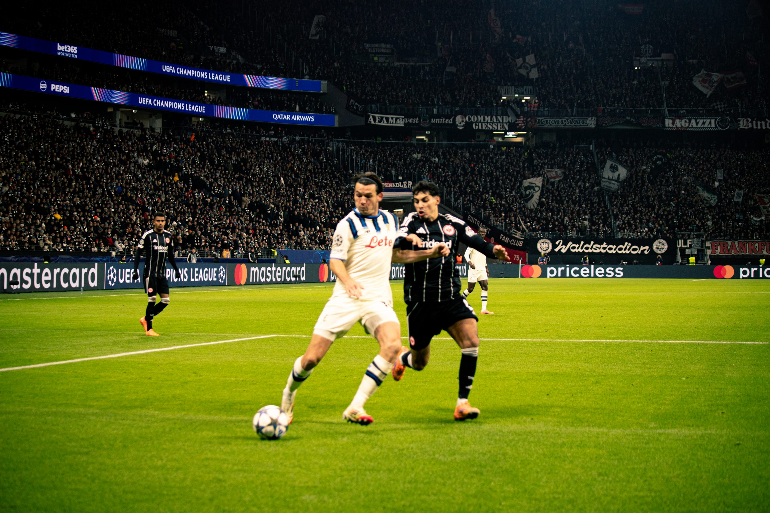 Voici comment Frankfurt s’est éffondré en six minutes contre l’Atalanta Bergamo Voici comment Frankfurt s’est éffondré en six minutes contre l’Atalanta Bergamo