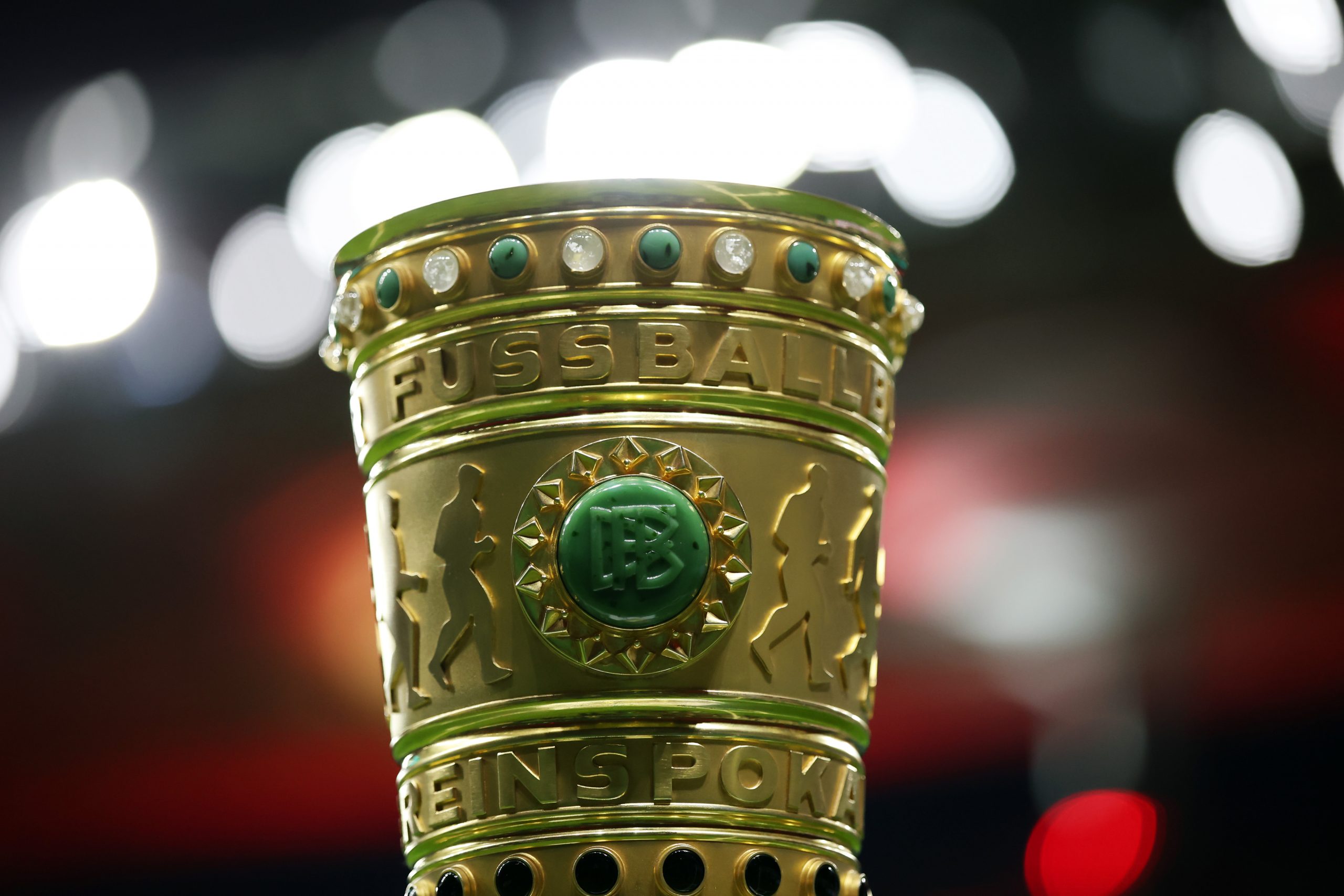 Bayern, Dortmund, Leverkusen : Les dates des huitièmes de finale de DFB-Pokal 2026/27 sont fixées ! Bayern, Dortmund, Leverkusen : Les dates des huitièmes de finale de DFB-Pokal 2026/27 sont fixées !