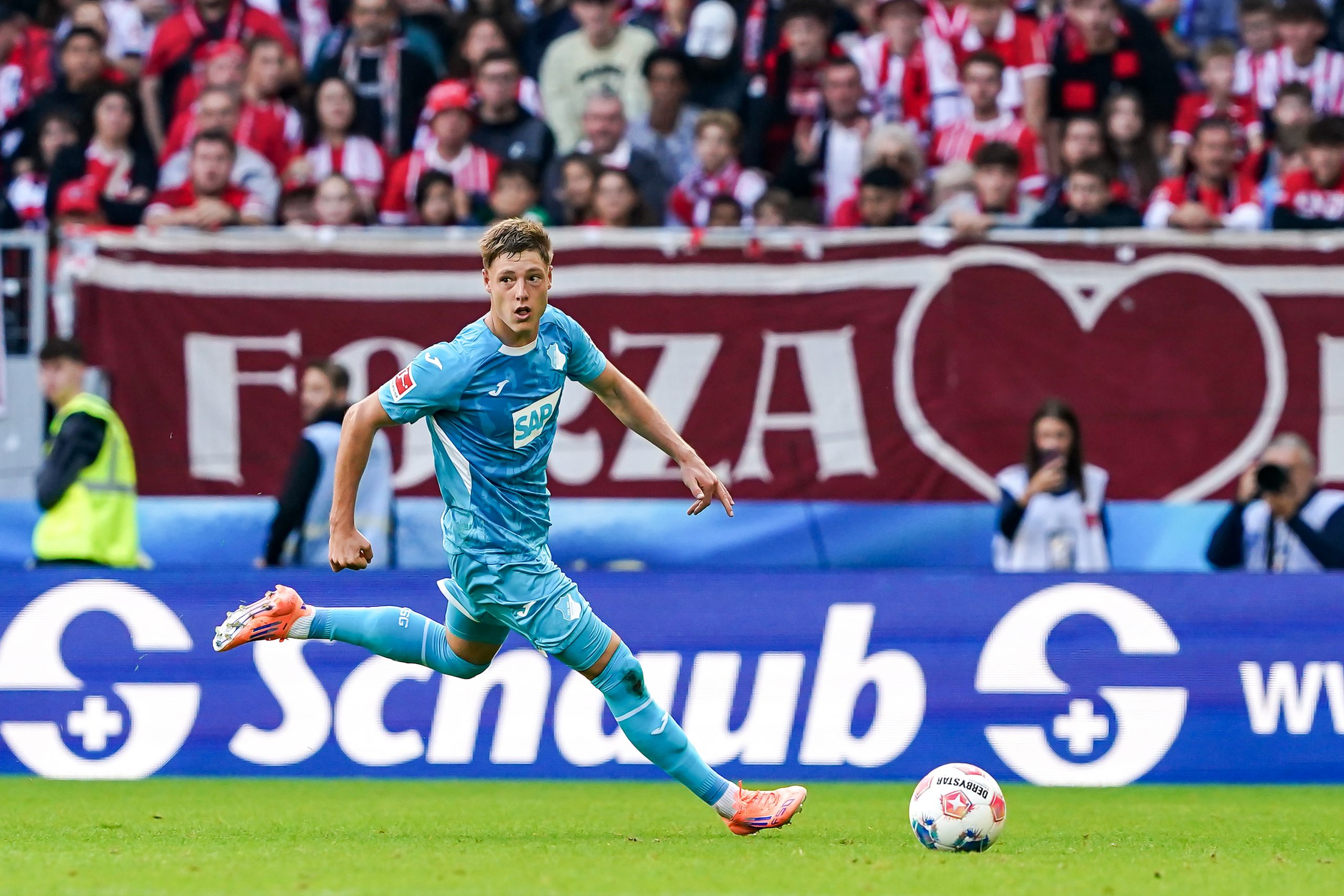 Gladbach prêt à tenter un gros coup cet hiver pour un talent d’Hoffenheim ? Gladbach prêt à tenter un gros coup cet hiver pour un talent d’Hoffenheim ?