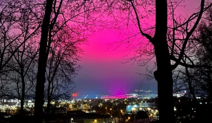 La ville entière croit aux aurores boréales… la vérité mène au VfB Stuttgart !