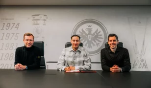 OFFICIEL : L&rsquo;Eintracht Frankfurt s&rsquo;offre le meilleur buteur de 2.Bundesliga !