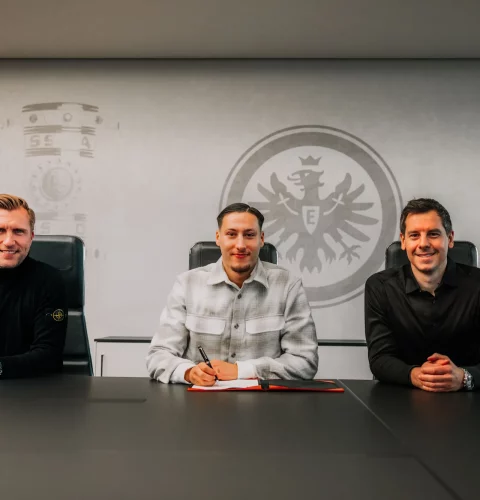 OFFICIEL : L&rsquo;Eintracht Frankfurt s&rsquo;offre le meilleur buteur de 2.Bundesliga !