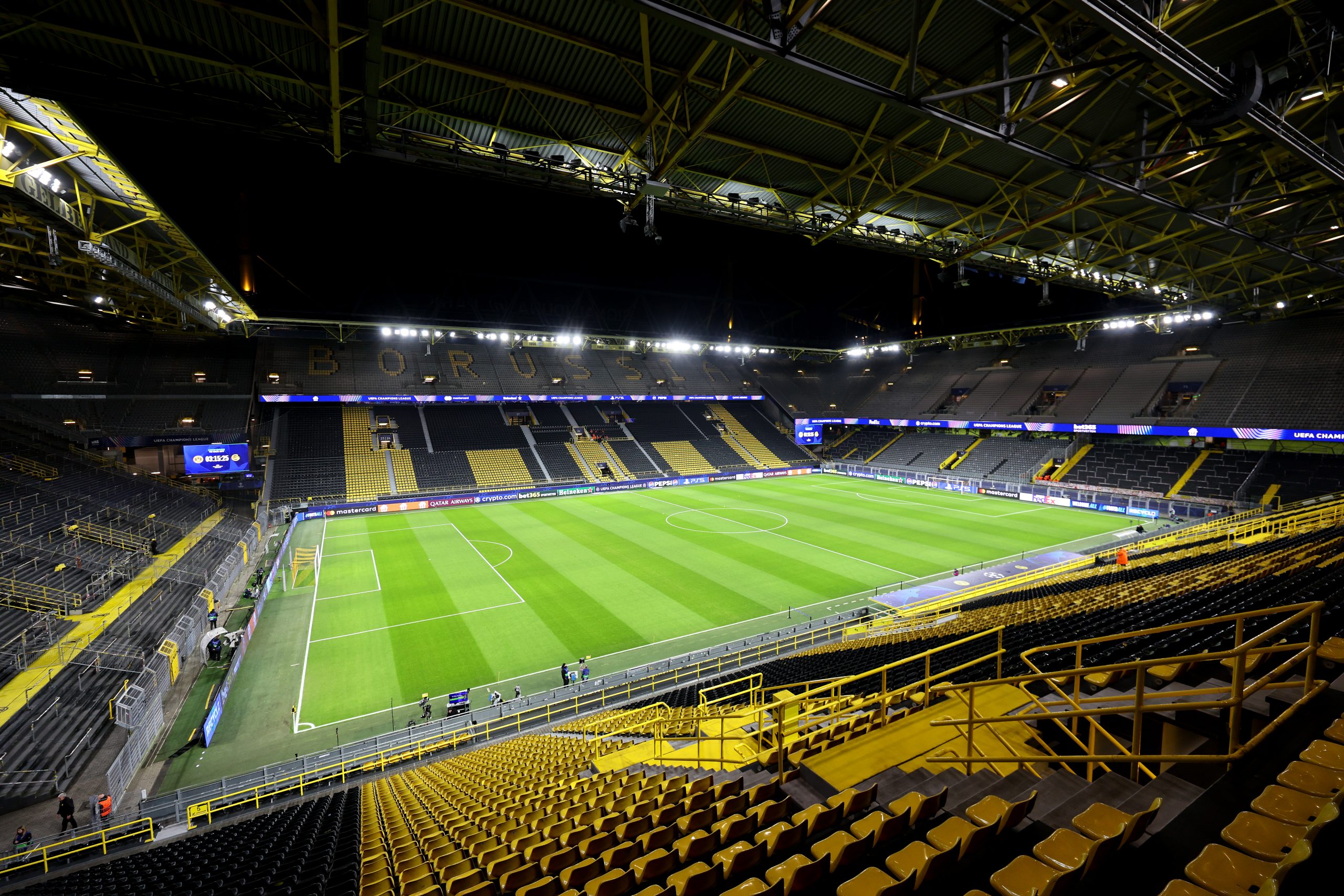 BUNDESLIGA : ENJEUX ET PROGRAMME DE LA 15e JOURNEE ! BUNDESLIGA : ENJEUX ET PROGRAMME DE LA 15e JOURNEE !