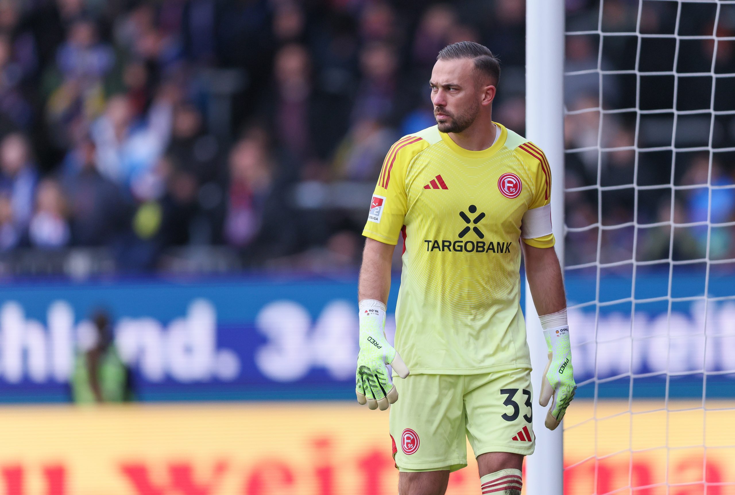 Un capitaine à bout de nerfs : Florian Kastenmeier craque après la nouvelle défaite de Düsseldorf !
