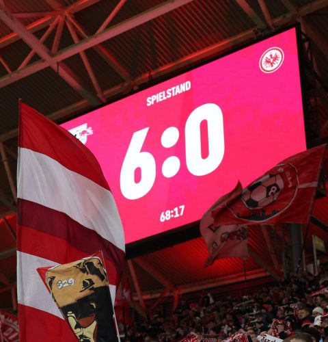 Leipzig frappe un grand coup : Frankfurt s’écroule 6-0 et voit sa dynamique s’effondrer !